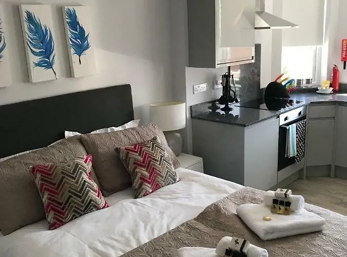 Berkshire Serviced Apartment Helena 12